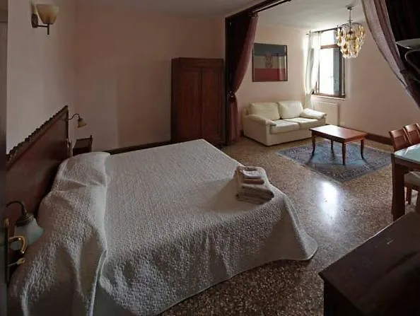 Le Repubbliche Marinare B&B Βενετία 5*,